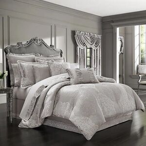 J. Queen New York La Scala Silver Comforter Set Sz CA King NEW